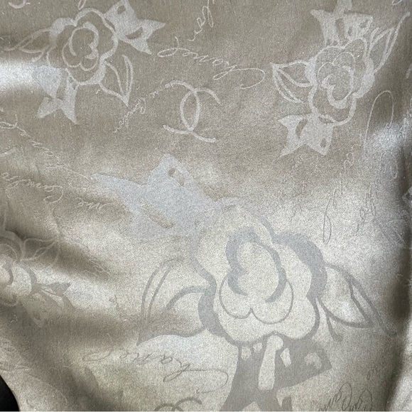 CHANEL women coat size 46FR or 12US Authentic Retail 6500$ - Picture 12 of 15